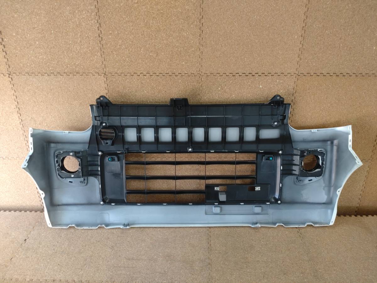 新車外し 美品】スズキ エブリィワゴン DA17W フロントバンパー 白 