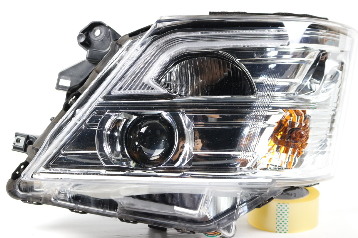 破損なし★★送料無料即日発送★★日産 E26 NV350 キャラバン 後期 純正 LED ヘッドライト 左 1948 刻印E LEDコンピューター付 即決