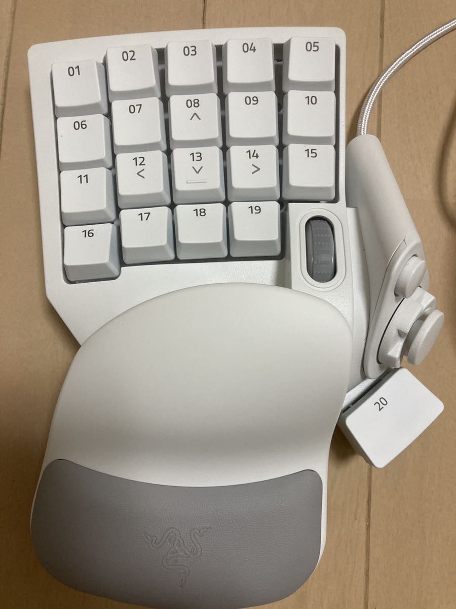極美品】Razer Tartarus Pro Mercury white(USBキーボード)｜売買され 