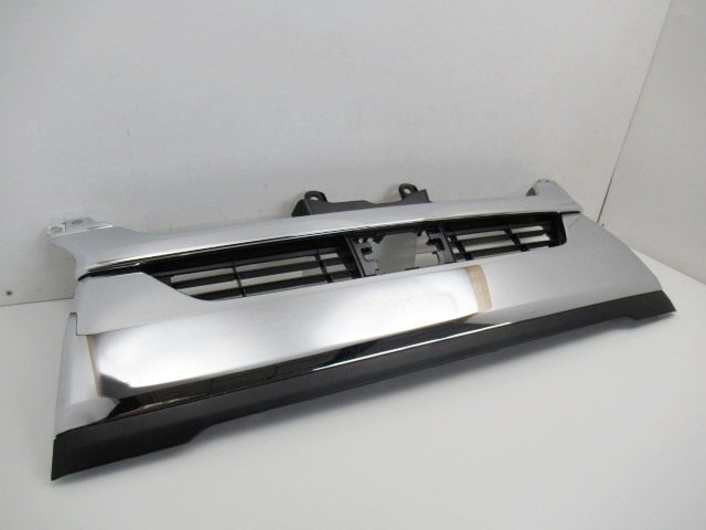【本物保証，豊富な】 トヨタ ハイエース 6型 標準 200系 後期 純正 フロントグリル メッキ 53100-26670 n071116(フロント)｜売買されたオークション情報、yahooの商品情報をアーカイブ公開 - オークファン トヨタ用