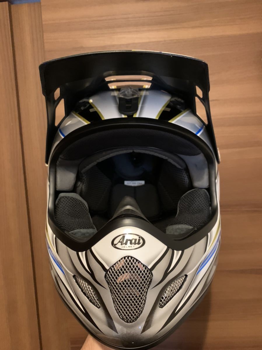 Arai アライ V-Cross3 Vクロス3 成田 ナリタ 57.58cm Mサイズ オフ 