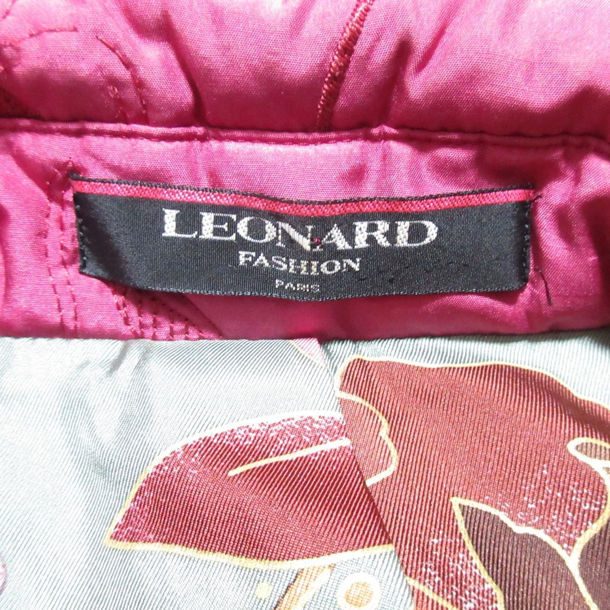 美品 LEONARD FASHION レオナール シルク100% 刺繍 裏地花柄 中綿