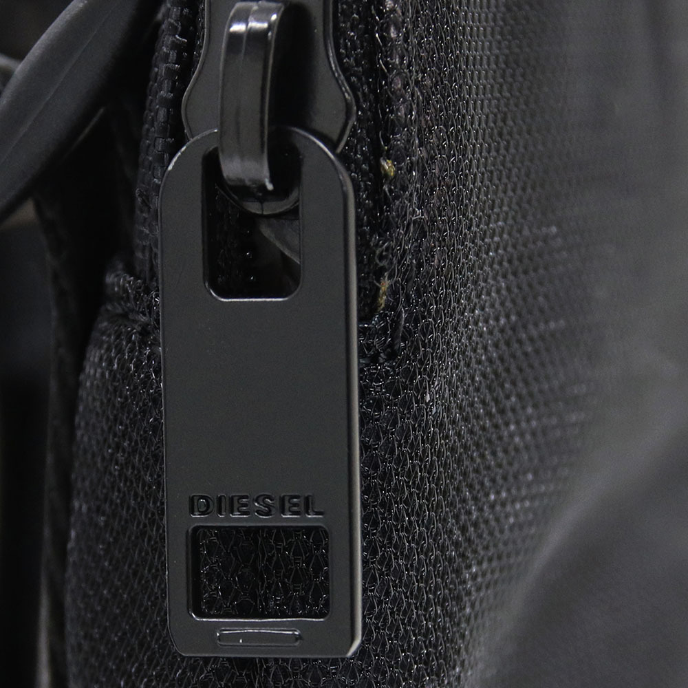 ディーゼル DIESEL ショルダーバッグ クロスボディバッグ スモール F-DISCOVER SMALL Jet Black/Gray Flannel X06343 P2289 H8187 ディーゼル DIESEL ショルダーバッグ - の 斜め掛け