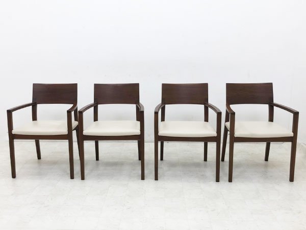 P1954【展示品】【cassina/カッシーナ】BREATHダイニングテーブル/CALM