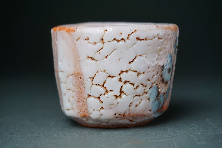 人間国宝 加藤孝造 志野ぐい呑み 共箱 ほぼ未使用良品