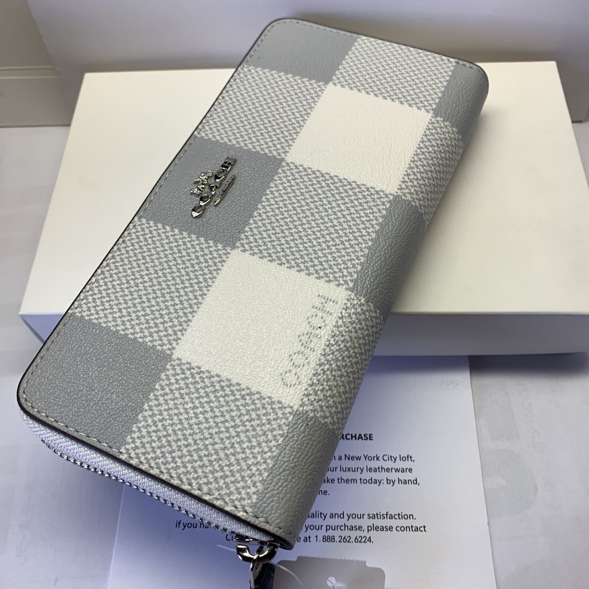 COACH 新品箱付き 長財布 C2135 バッファロープラッドチェックプリント 