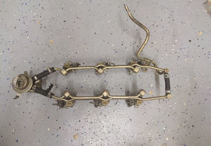 1x New * STANDARD USA * Fuel Injector For Nissan 300ZX Gazelle Z31