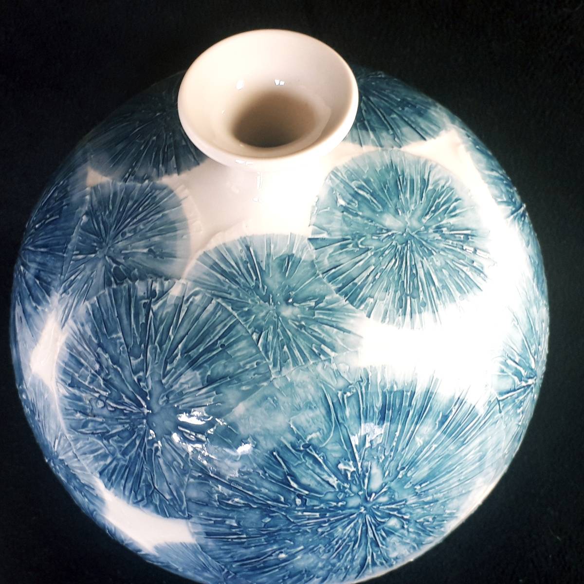 ☆人間国宝【藤井朱明】日展人気作家 飾り壺(花火) 栞 有田焼 陶器