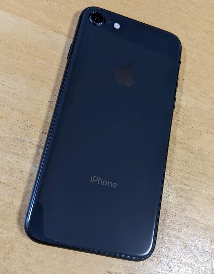 希少？ Apple iPhone8 64GB MQ6K2ZP/A 海外版 現状品