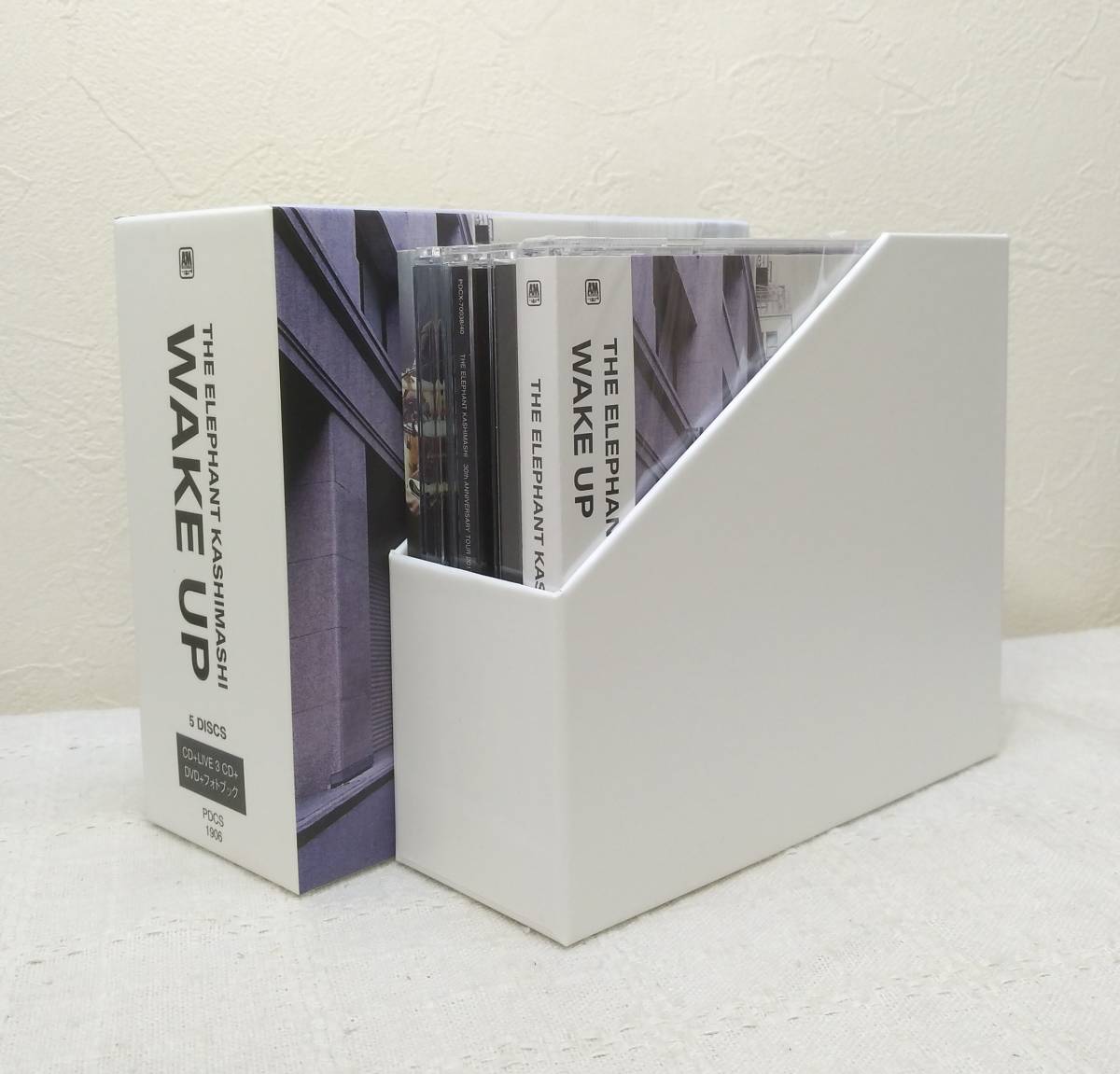  エレファントカシマシ WAKE UP 限定デラックス盤 CD+LIVE3CD+DVD+ブックレット 本編CD 宮本浩次(エレファントカシマシ)｜売買されたオークション情報、yahooの商品情報をアーカイブ公開 - オークフ あ行