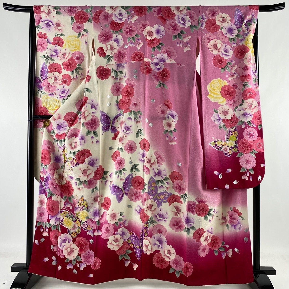 振袖 ラメ刺繍 金彩 銀通し 桜 身丈169cm HKT277 牡丹と桜/銀駒刺繍/