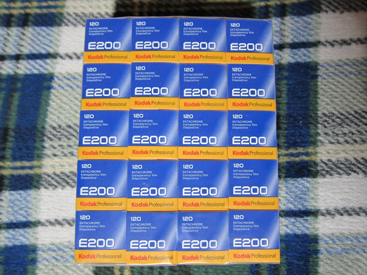 定番人気，人気セール 冷凍保存 冷蔵庫保管 Kodak EKTACHROME E200 120Film コダック エクタクローム E200 120 中判 リバーサル フィルム 1本 Freeze storage(フィルム)｜売買されたオークション情報、yahooの商品情報をアーカイブ フィルム