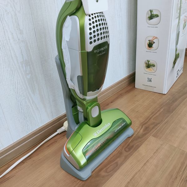 Electrolux/エレクトロラックス エルゴラピード 2in1 スティック 