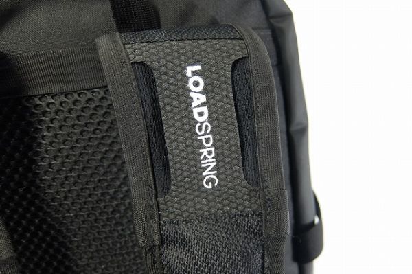 adidas アディダス リュック ブラック LOADSPRING TANPA UKURAN 幅約32cm 高さ約58cm マチ幅約16cm ...