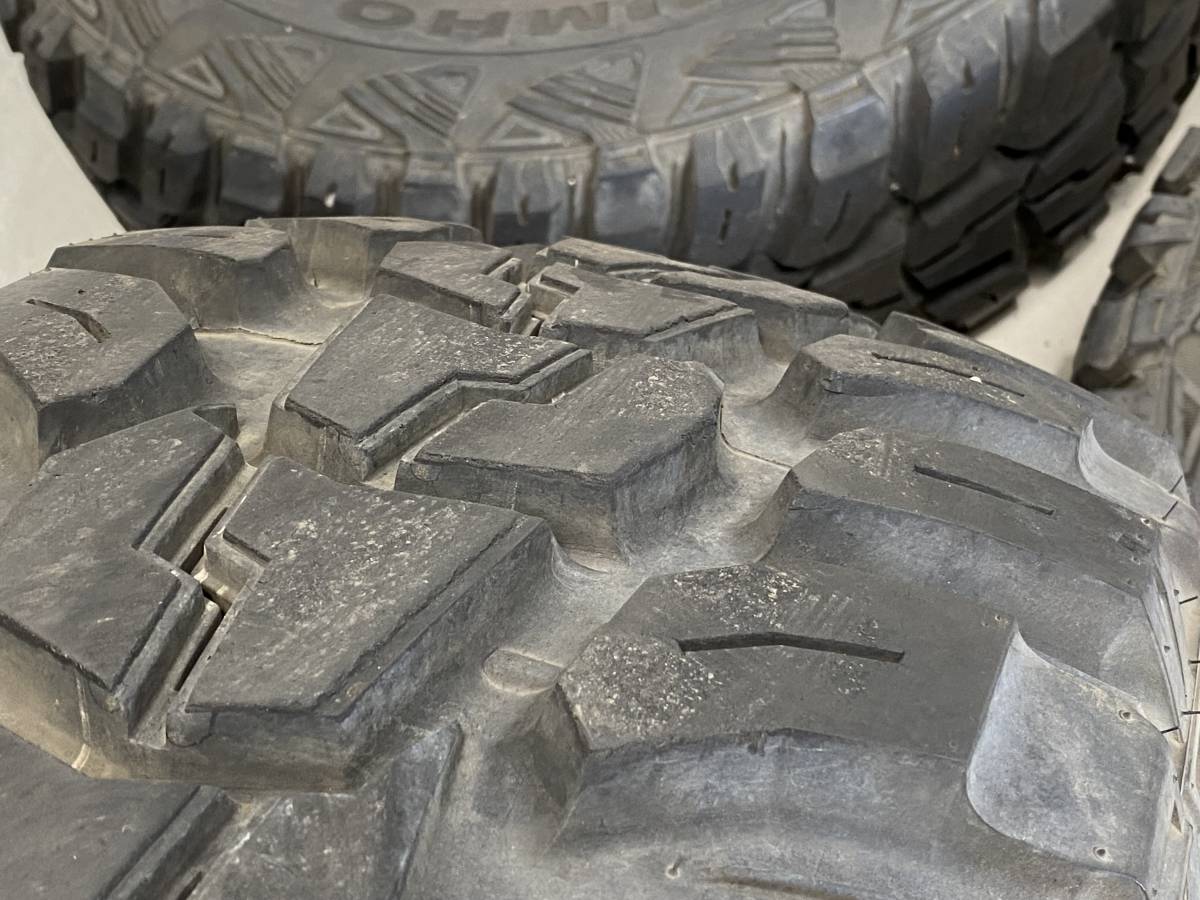 20インチ MKW MK-26 37×13.50R20 MT クムホロードベンチャー