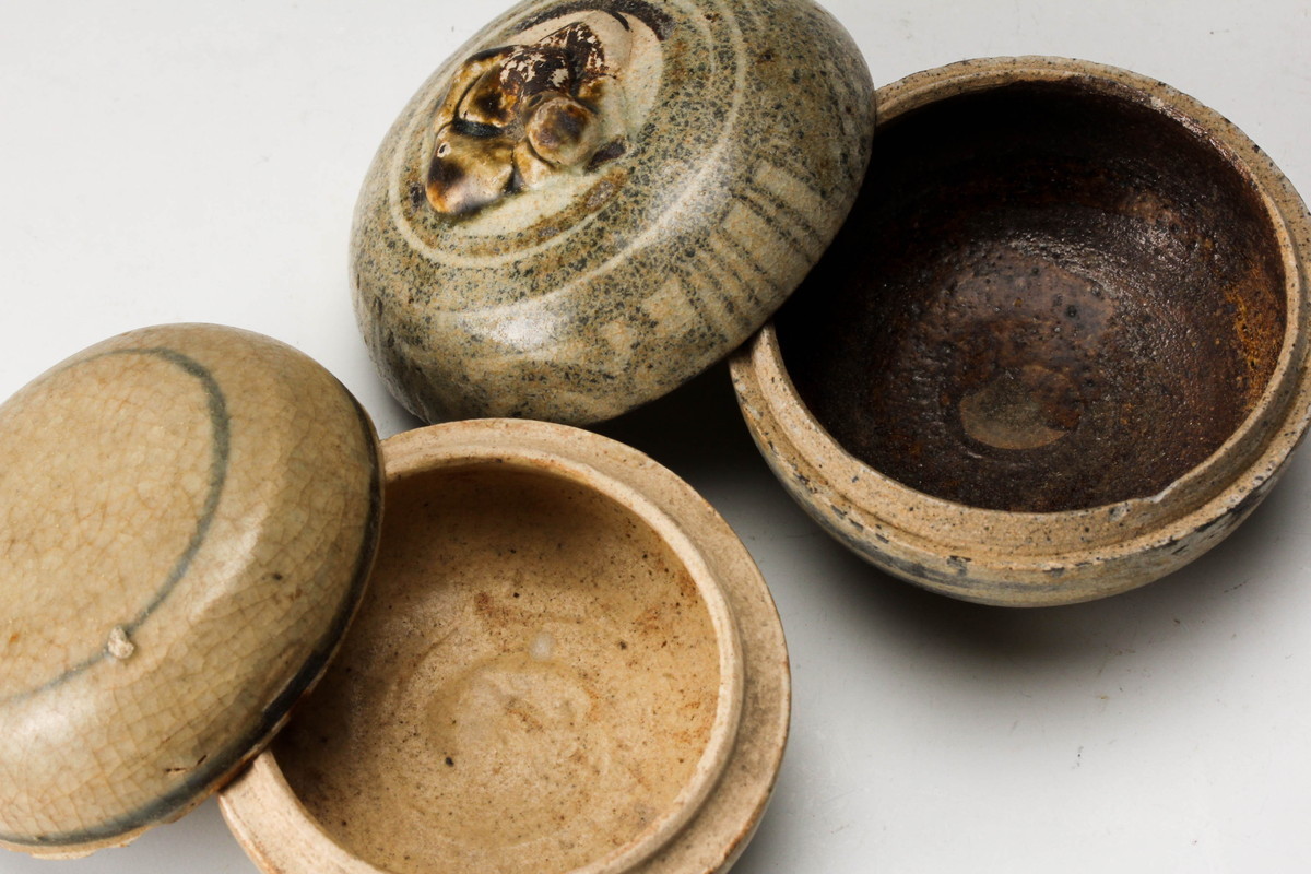 茶道具送料代引き無料宋胡録柿香合青（小）色タイ製（木箱） | 花器