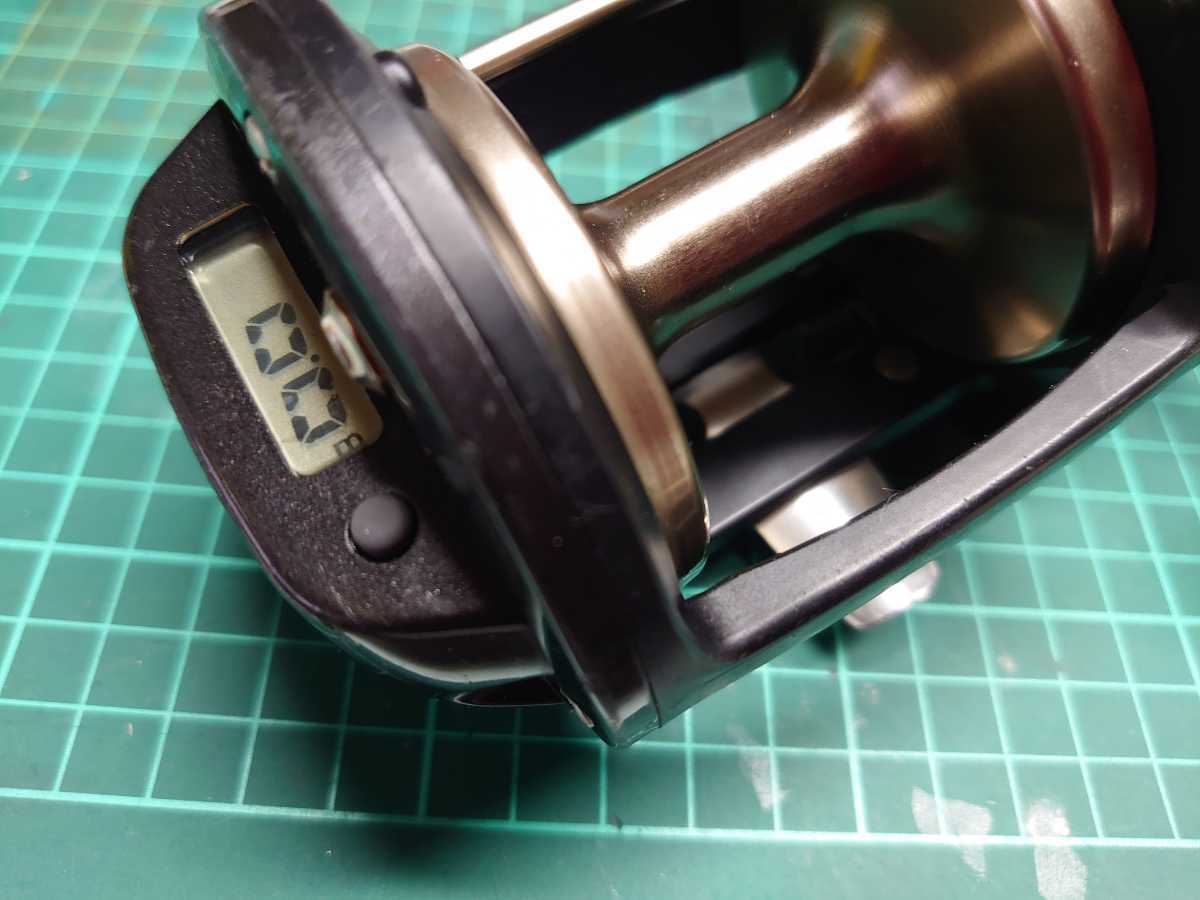 動作OK Daiwa ダイワ 巨鯉 40W 大きな ベイトリール 鯉釣り 釣具 製品