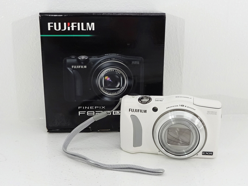 ❤️極上美品❤️FUJIFILM デジタルカメラ F820EXR B ブラック