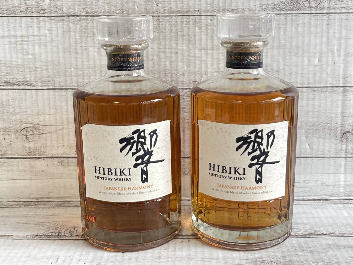 響 サントリー ウイスキー 700ml SUNTORY 17年 -hibiki（アルコール 