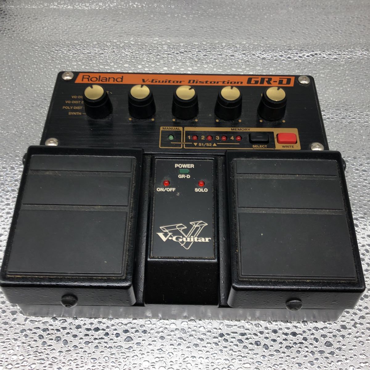 Roland GR-D V-Guitar Distortion Pedal | Sweetwater