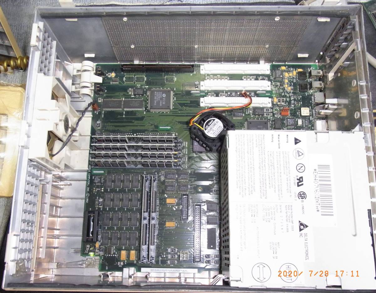 Quadra 0 Macintosh Mac | - : シリーズ初のタワー型「Macintosh 700