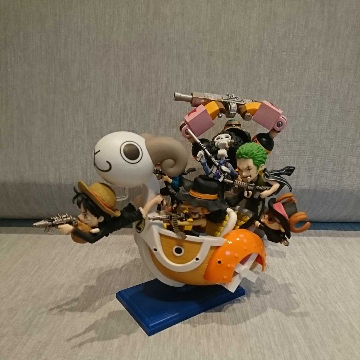 ワンピース ワールドコレクタブルフィギュア ミニメリー号 ATTACK 