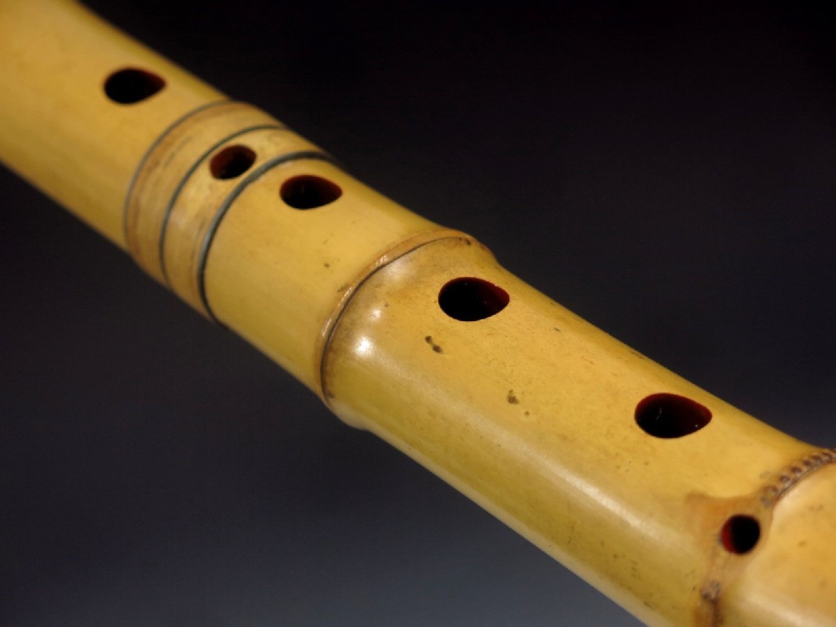 寿鈴銘 琴古流 尺八 二印 銀三線 籐巻 内朱塗 七孔 竹製 在銘 雅楽  