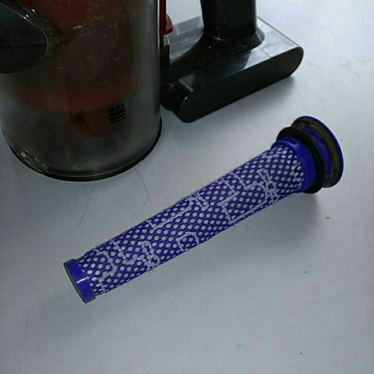 送料無料(M1967)dyson ダイソン DC74 本体のみ コードレスクリーナー