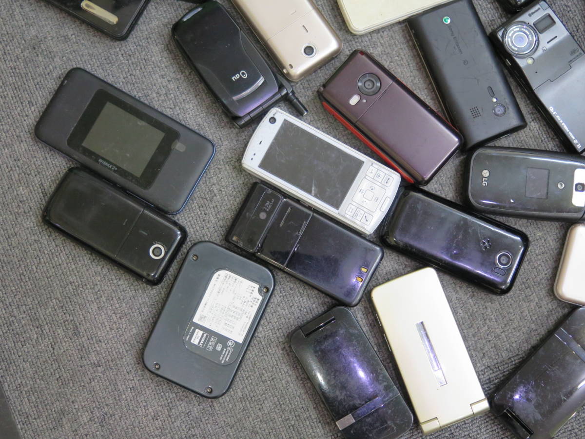 1円～△♪ジャンク 携帯電話など いろいろまとめて 計45台