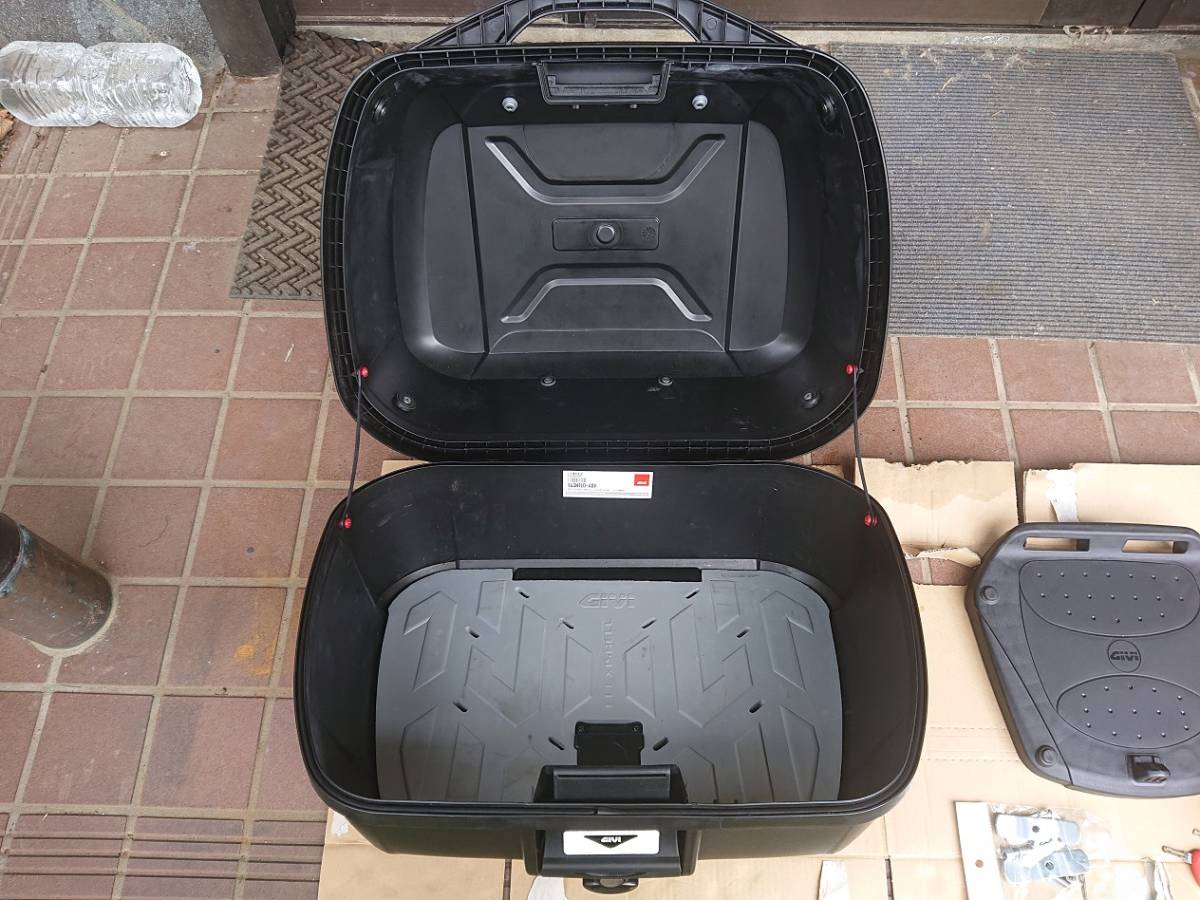 GIVI (ジビ )リアボックス 43L トップケース E43NTLD バックレスト 