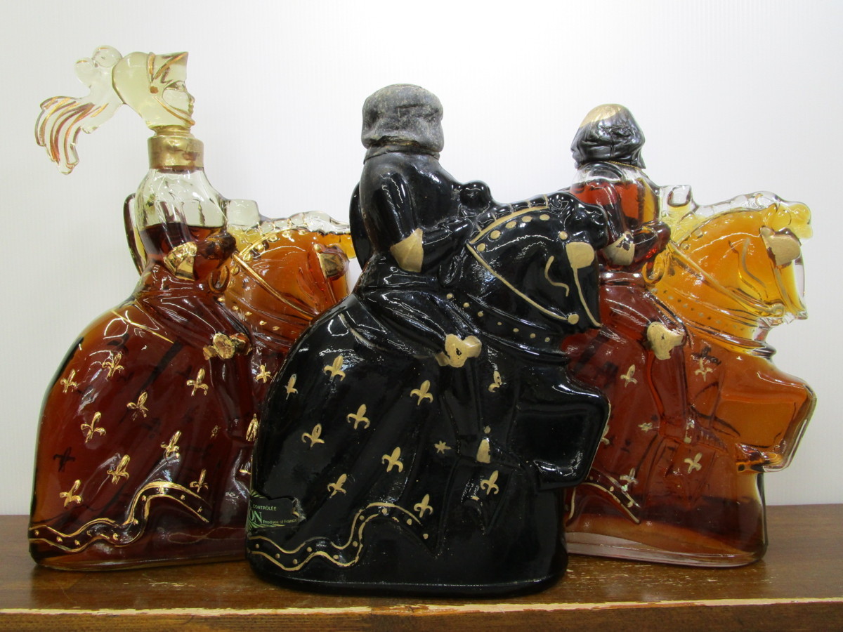 CASTAGNON Armagnac 黒陶器 騎士ボトル 2本セット CASTAGNON