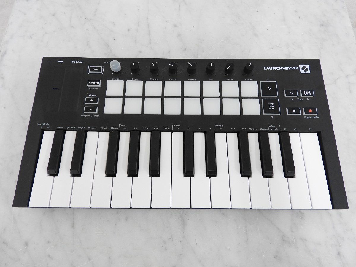 ☆ novation LAUNCH KEY MINI MIDIキーボード ☆現状品☆
