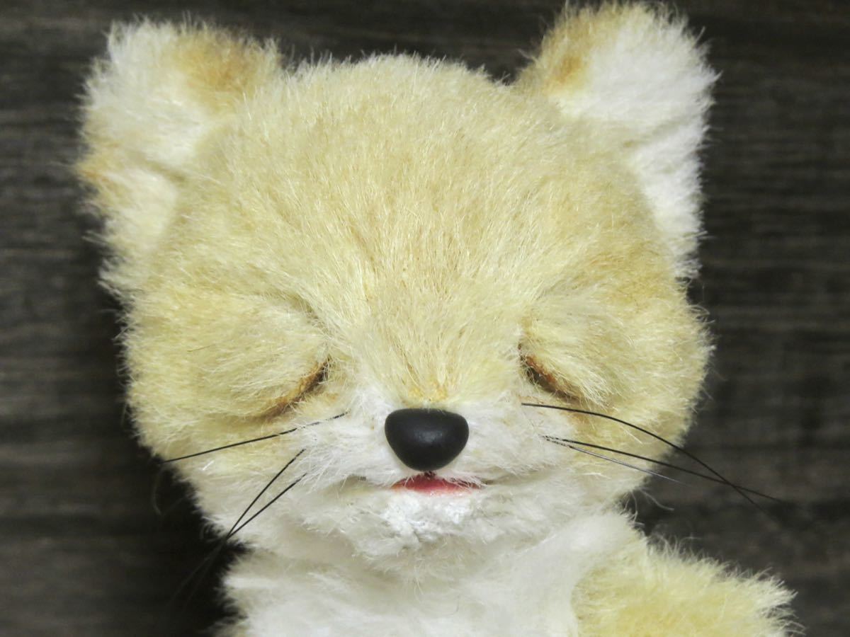 手のひらキツネさん♪表情が変えられる(開閉できるまぶた&口)フル可動