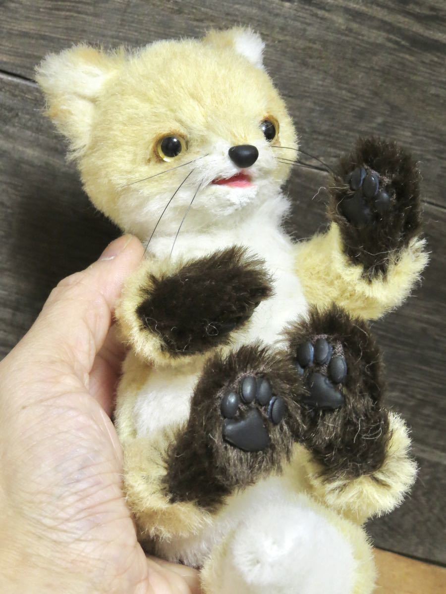 手のひらキツネさん♪表情が変えられる(開閉できるまぶた&口)フル可動