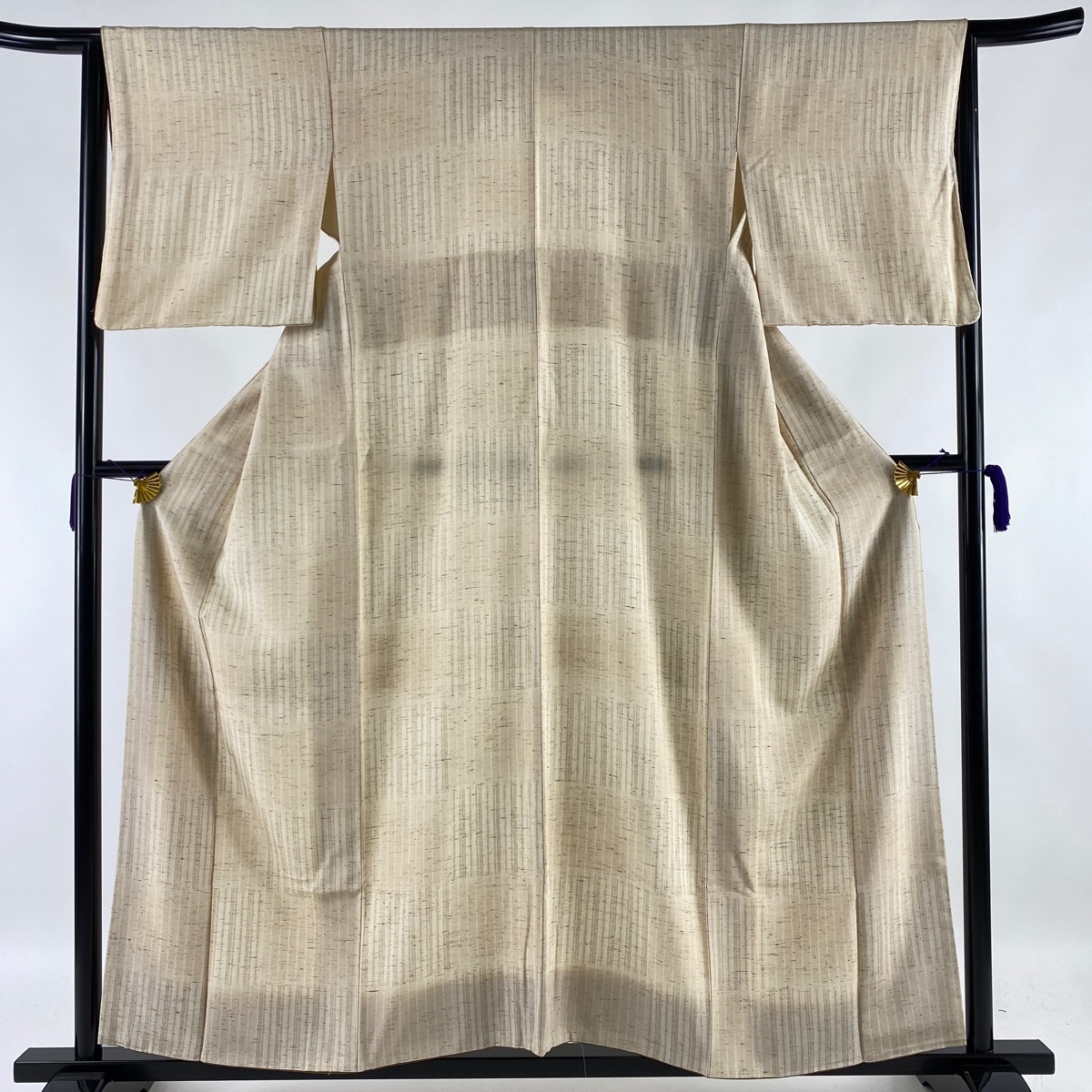 激安大特価，品質保証 小紋 名品 紬地 市松 縞 ベージュ 袷 156.5cm 64.5cm M 正絹(仕立て上がり)｜売買されたオークション情報、yahooの商品情報をアーカイブ公開 - オークファン 仕立て上がり