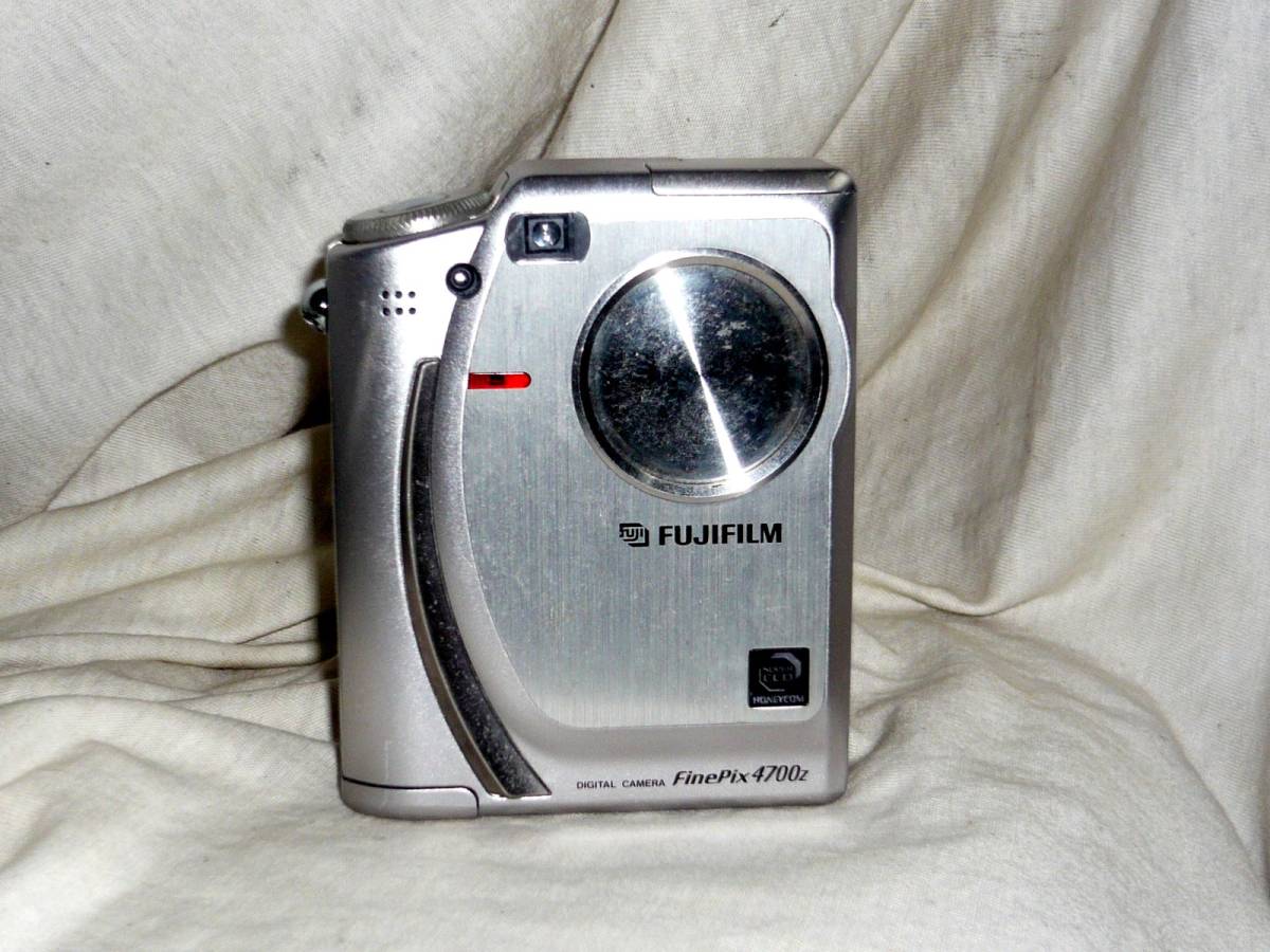 FUJIFILM FinePix 4700z (240万画素)単三充電池仕様・動作品