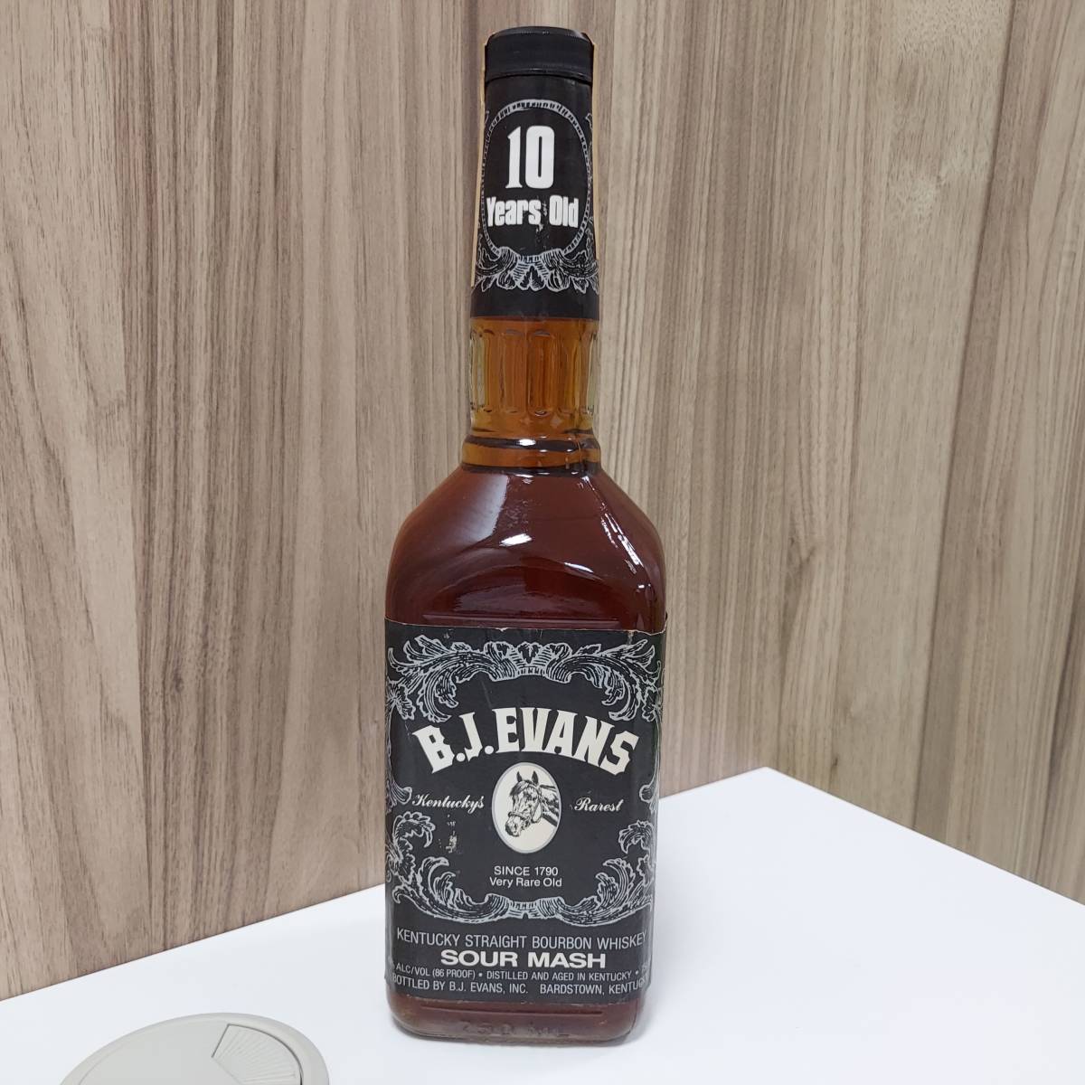 B.J.EVANS 10 Years Old SOUR MASH B.J.エヴァンス 10年 ウイスキー