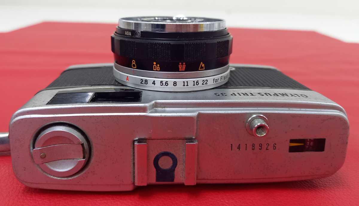□A OLYMPUS TRIP 35 シャッター、赤ベロOK レンジファインダー