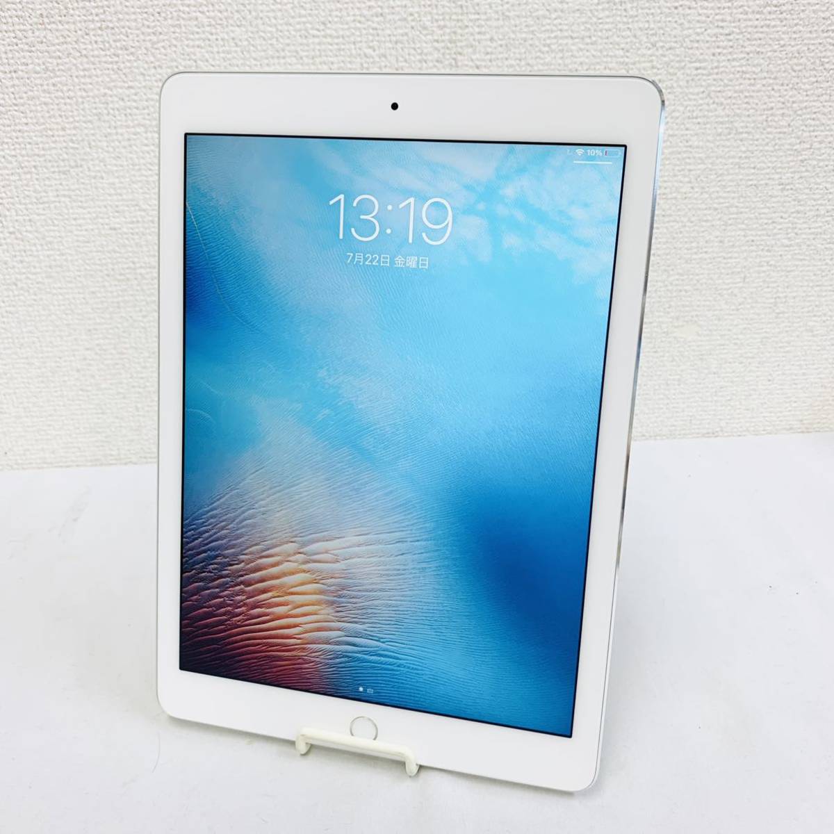 Apple iPad Air2 第2世代 16GB Wi-Fiモデル シルバー MGLW2J/A NN3618 