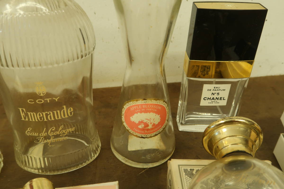 中古 香水 空き瓶いろいろまとめて 大量 CHANEL No.5 シャネル Charlie