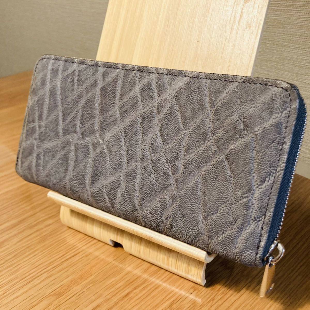 ★希少★ エレファントレザー 象革 エキゾチックレザー グレー GRY 灰色 ラウンドファスナー 財布 サイフ ウォレット 大容量 日本製