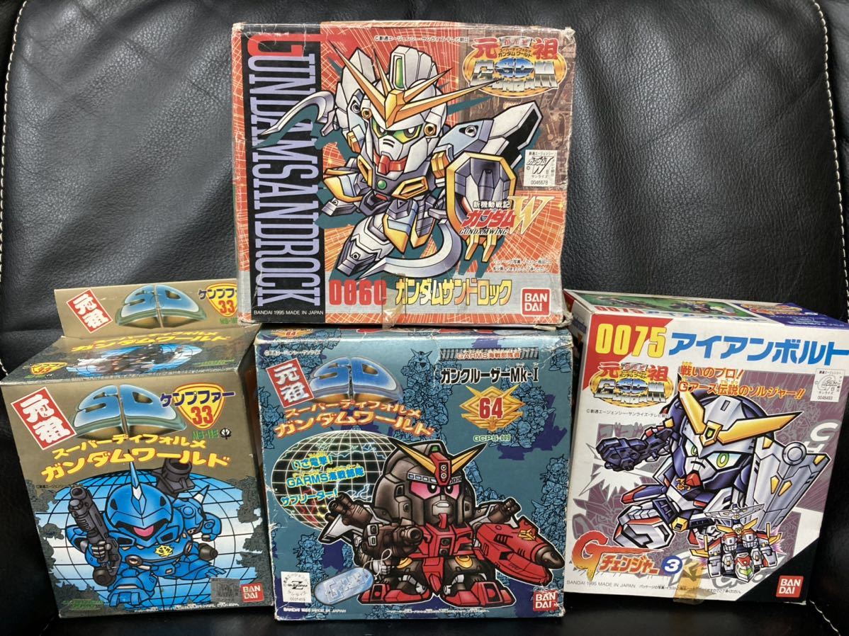 カードダス 新約sdガンダム外伝 No 24 新世聖誕伝説 神聖騎士の再臨 箱出し 騎士ガンダムサンドロック 超安い 新世聖誕伝説