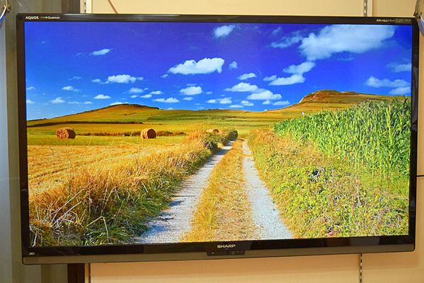 【動作良好】60V型 クアトロン SHARP LC-60Z5 Maid in JAPAN スタンド未使用 