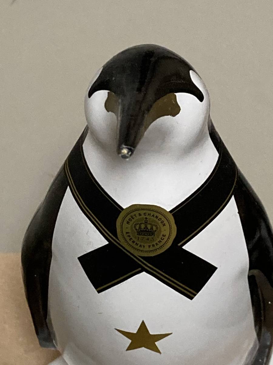 MOET ＆ CHANDON モエ・エ・シャンドン マスコットペンギン エトワール
