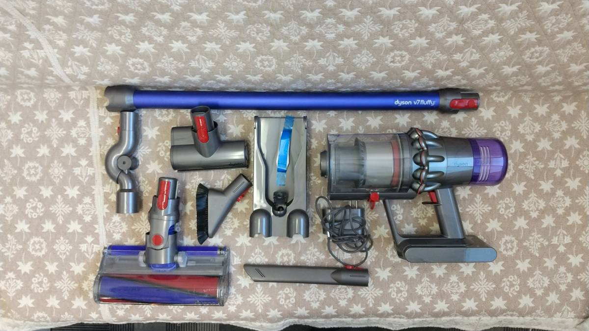 ジャンク品 dyson ダイソン SV14 コードレスクリーナー817