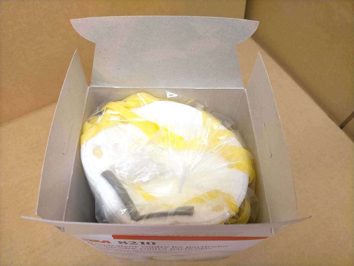 ３Ｍ 防護マスク ８２１０ Ｎ９５ 1箱 20入×8箱 3M 0 防護マスク APPROVED Masks 各20枚入