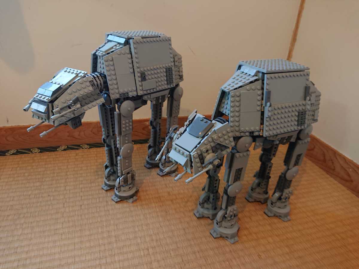 中古 組み立て済み フィグなし レゴスターウォーズ 新旧AT-AT計2点 