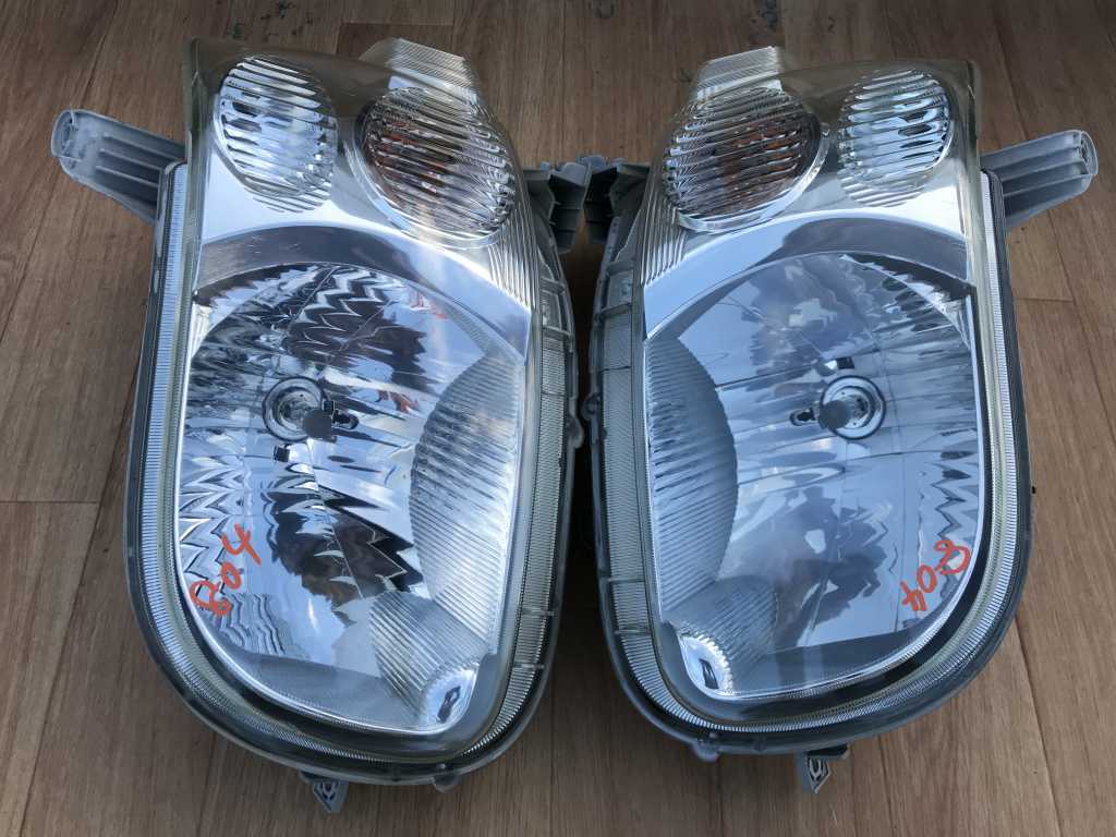 804 状態良 ダイハツ L375S タント カスタム ハロゲン KOITO 100-51945 ヘッドライト 左右 ヘッドランプ 電動レベライザー付 光軸　