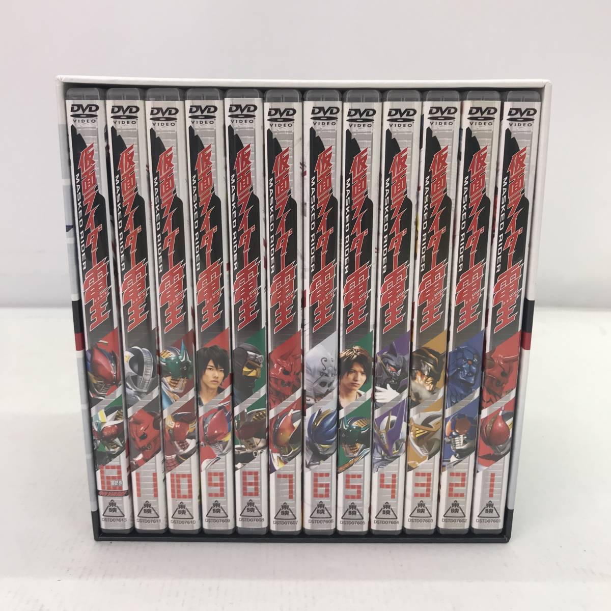 仮面ライダー電王 : [DVD] COMPLETE CD-BOX(DVD付) 佐藤健 特撮(映像