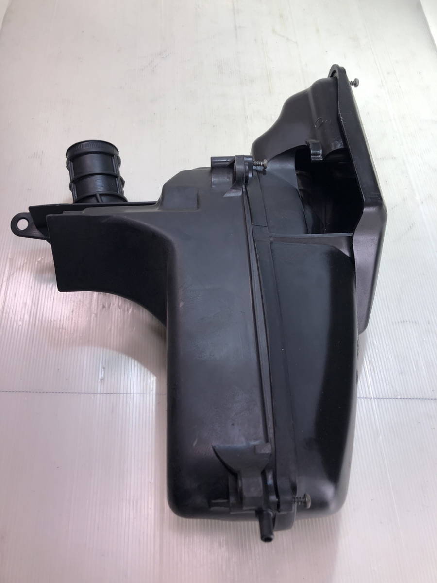 SG03J/エアクリーナー ボックス☆04☆送料無料☆マジェスティ 250 C